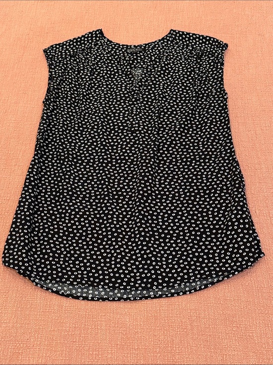 Nicole Miller Tops - Nicole Miller med wm’s Black Blouse with White Dot Print